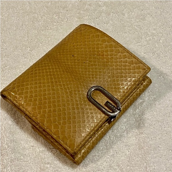 ♦️HTF♦️GUCCI SNAKESKIN COMPACT WALLET WITH HOOK - Picture 15 of 15